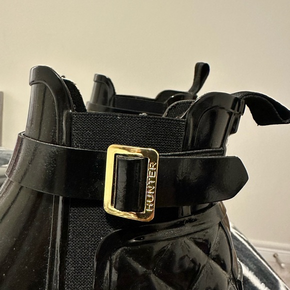 Brand new Hunter boots! Size 7! - Picture 2 of 4